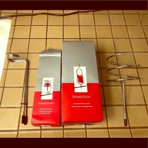 Picnic set wine glasses and wine bottle holder